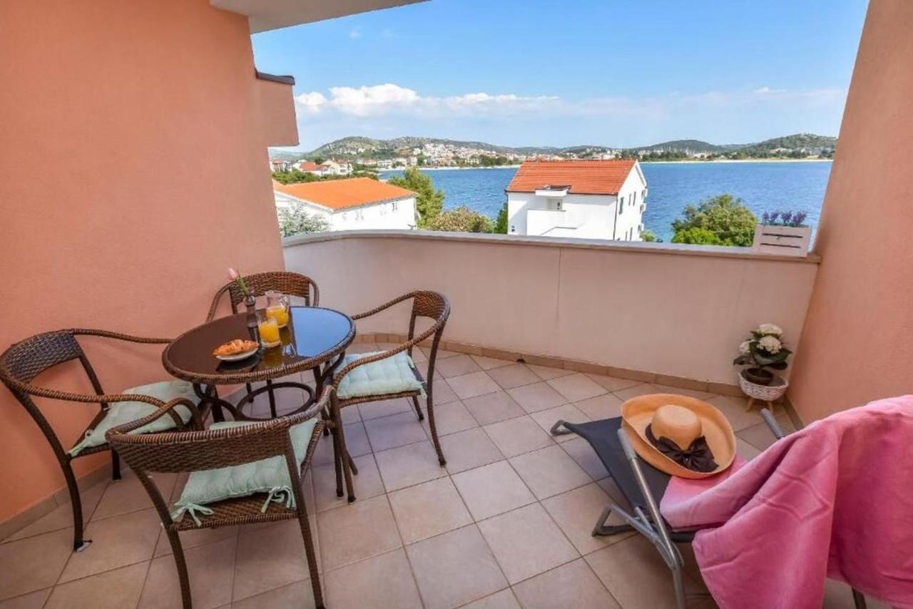 Apartments Anka Rogoznica  Ngoại thất bức ảnh